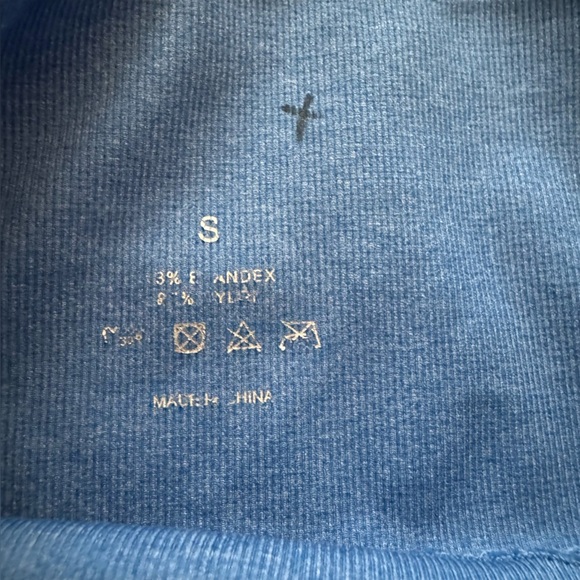 NVGTN Ocean Blue Curve Seamless Leggings Women’s size Small - Picture 9 of 11